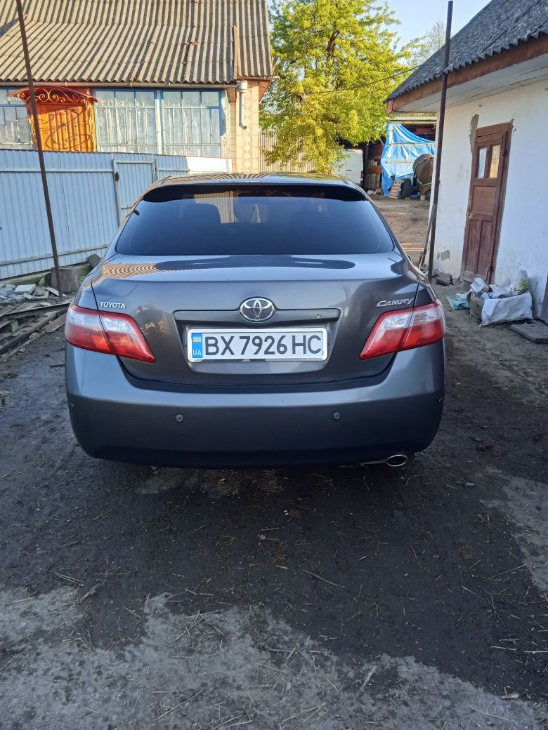 Toyota Camry 2.4 бензин