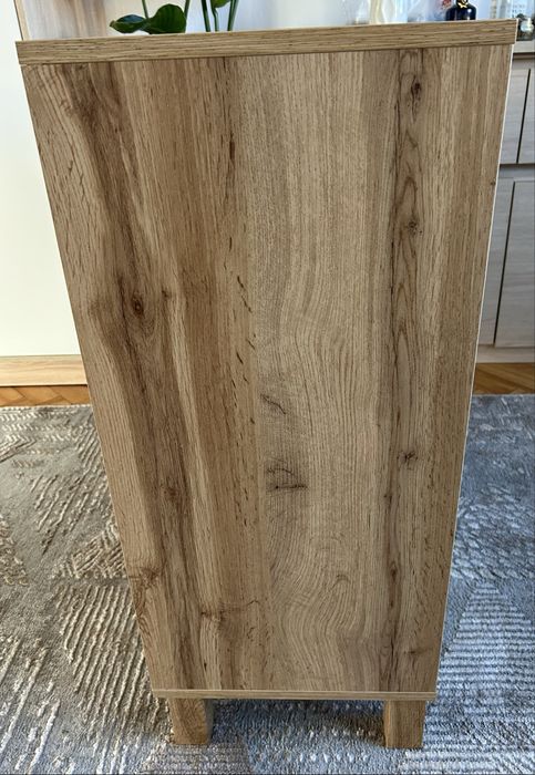 Regał z 4 przegródkami