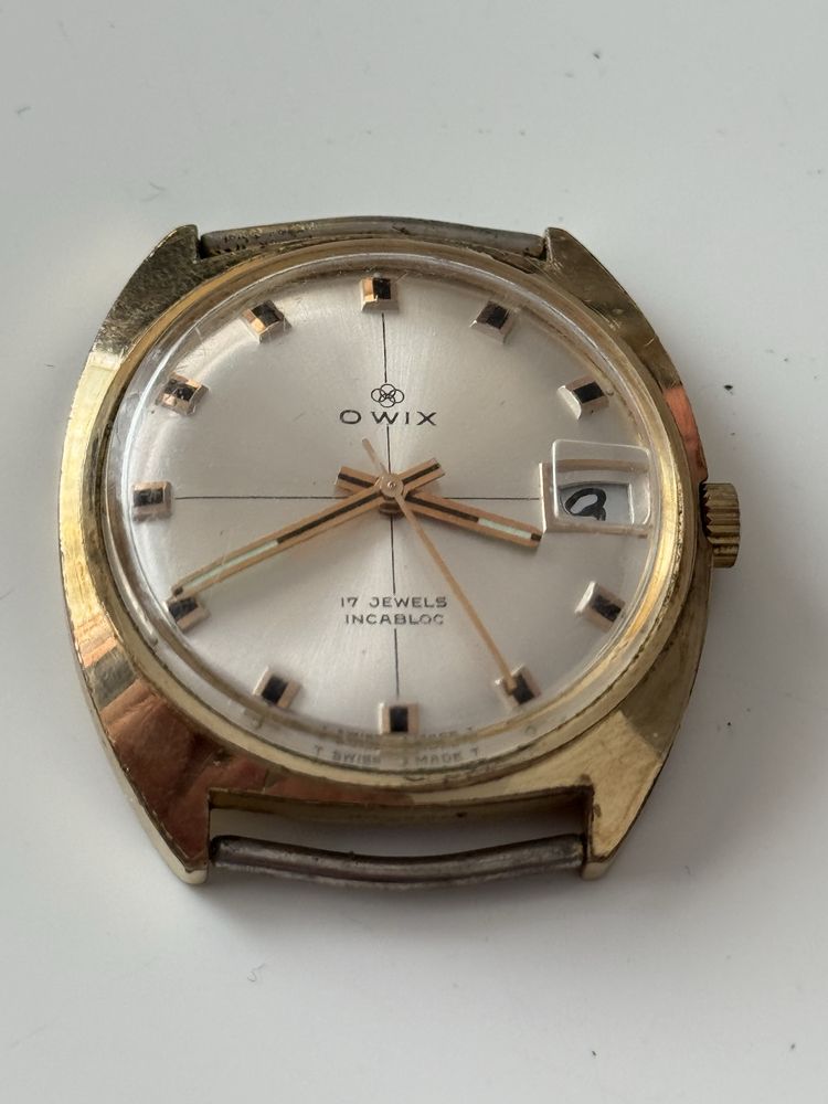 Zegarek Owix Swiss made, 17jewels, zlocony, wymiary 35.5/38mm, sprawny