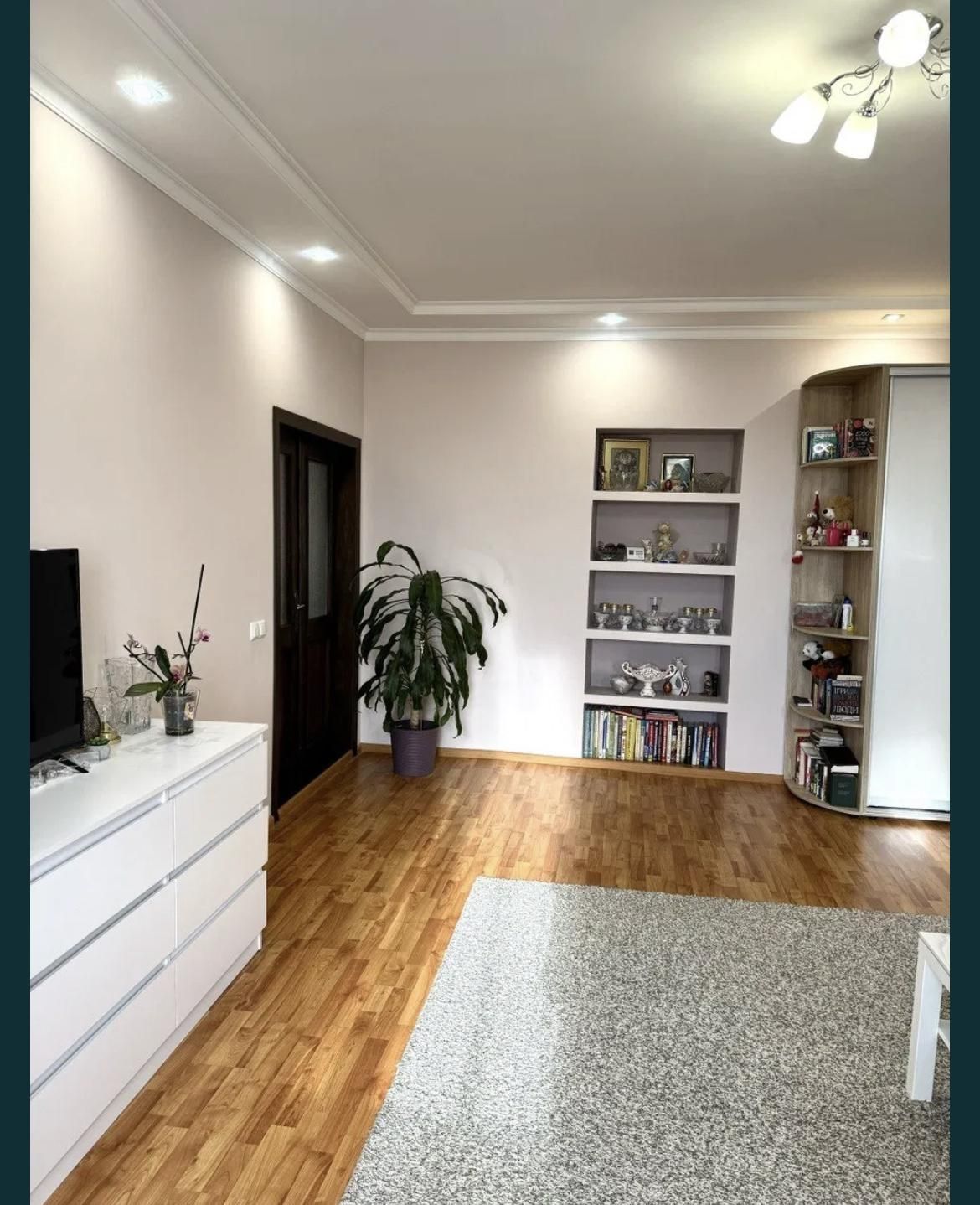 2 кімнатна квартира 60м² з ремонтом і меблями
