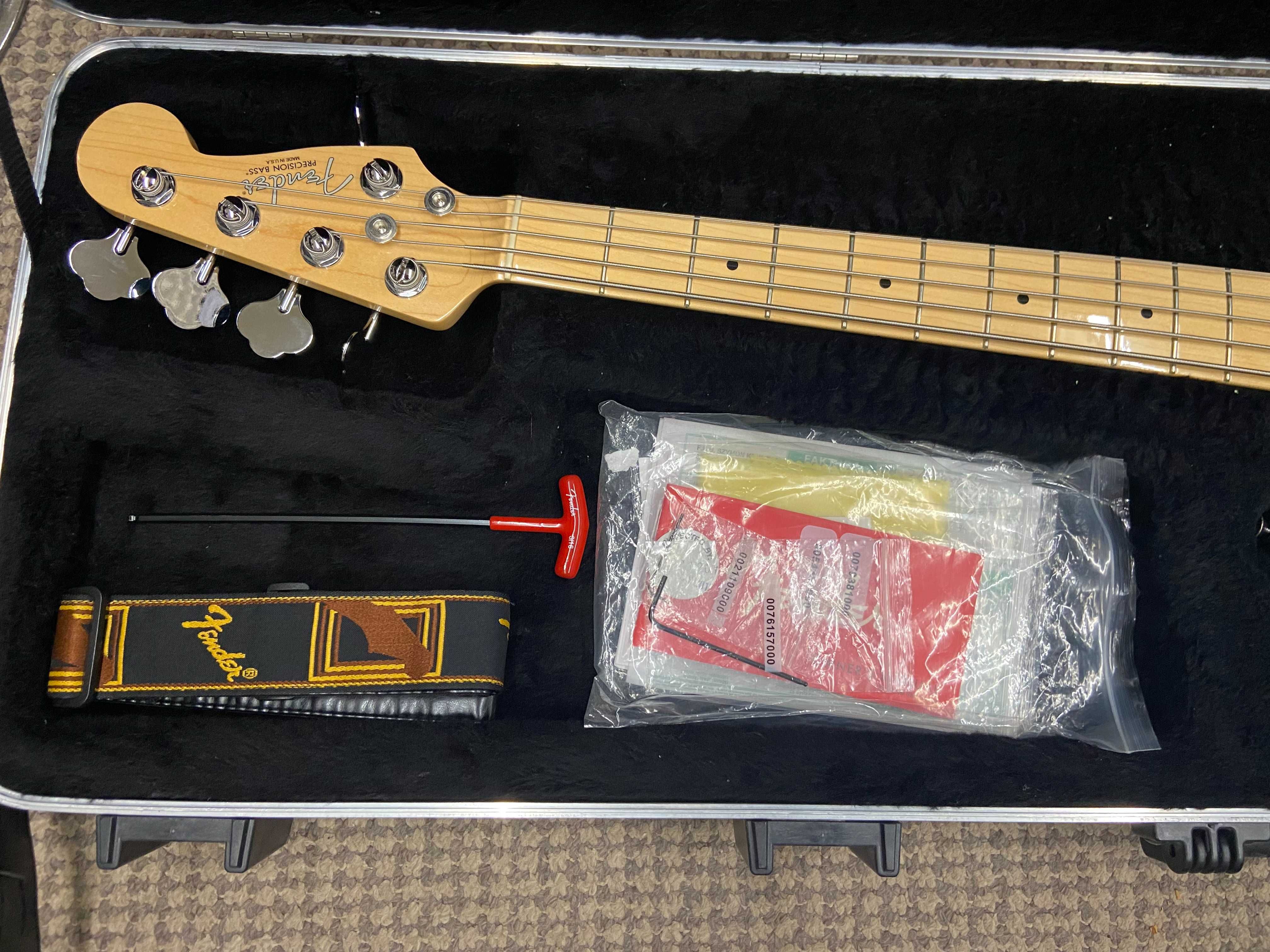 Gitara basowa - Fender American Standard Precision Bass V