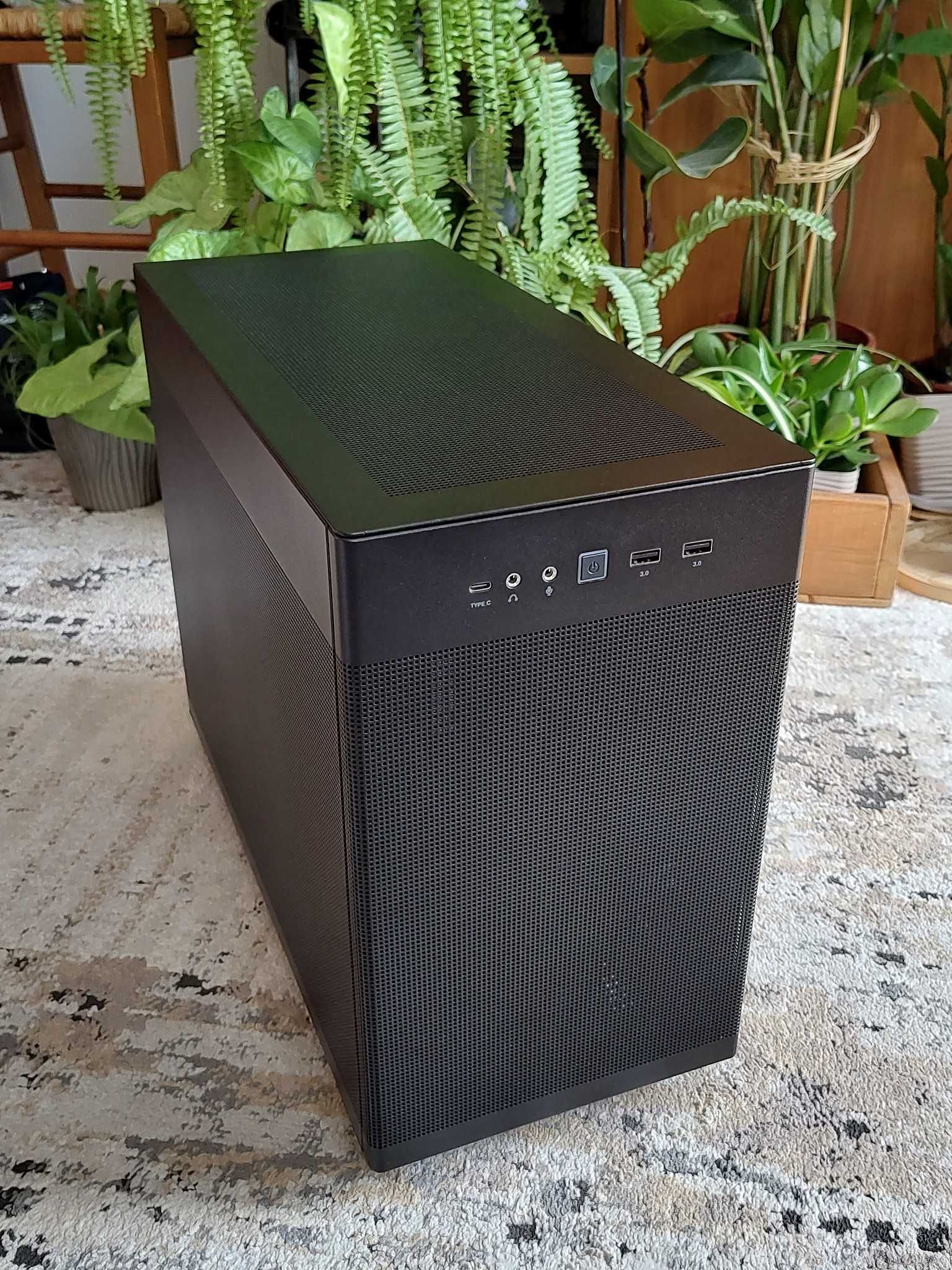 Komputer: i5-14600K + 48GB DDR5 + 2TB + RX 9070 XT / WiFi