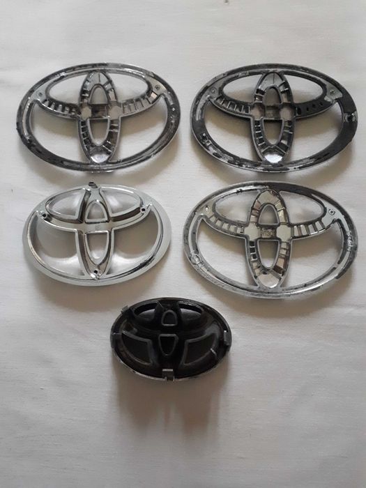 Эмблема значок TOYOTA Proace 2/Camry /Avensis T250 / Auris Оригинал