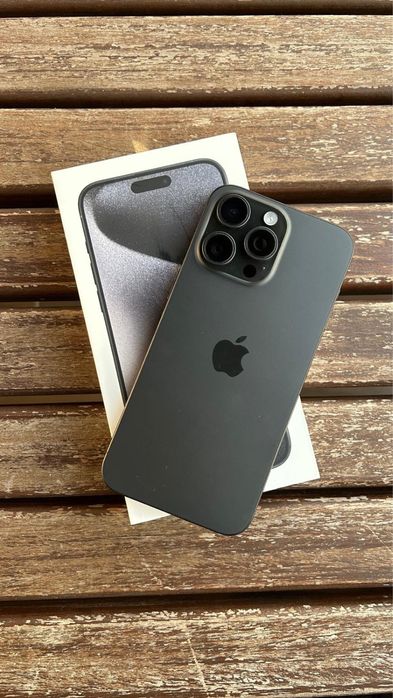 iPhone 15 Pro Max - 256GB Preto