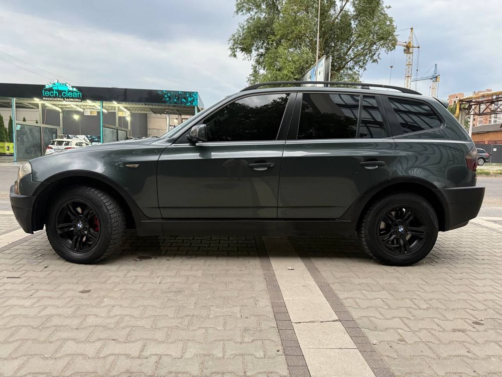 БМВ Х-3 гарний стан