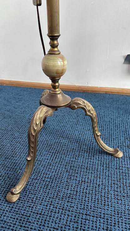 Lampa stojąca mosiężna z onyxem