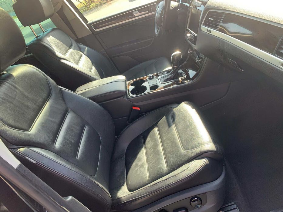 Volkswagen Touareg TDI Sport      2013