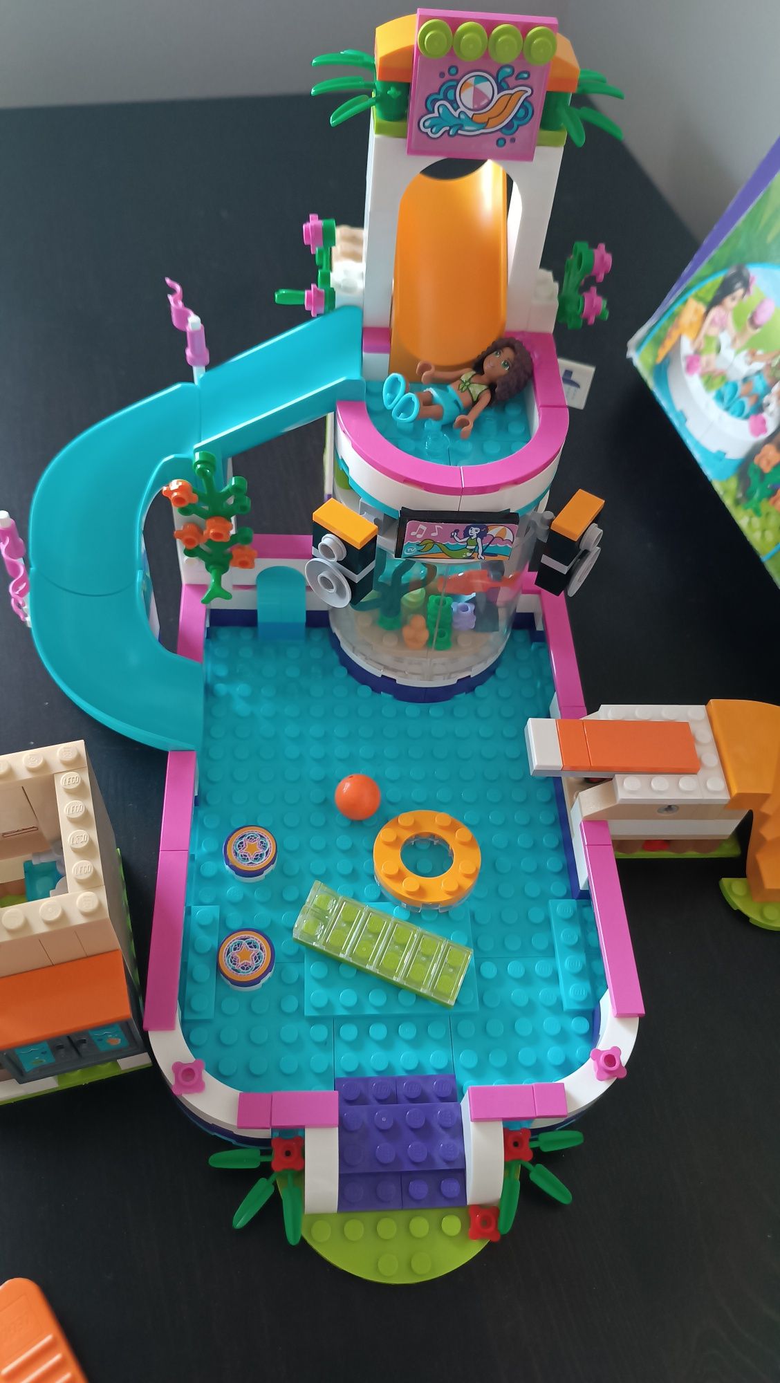 Klocki LEGO Friends 41313 Basen w Heartlake