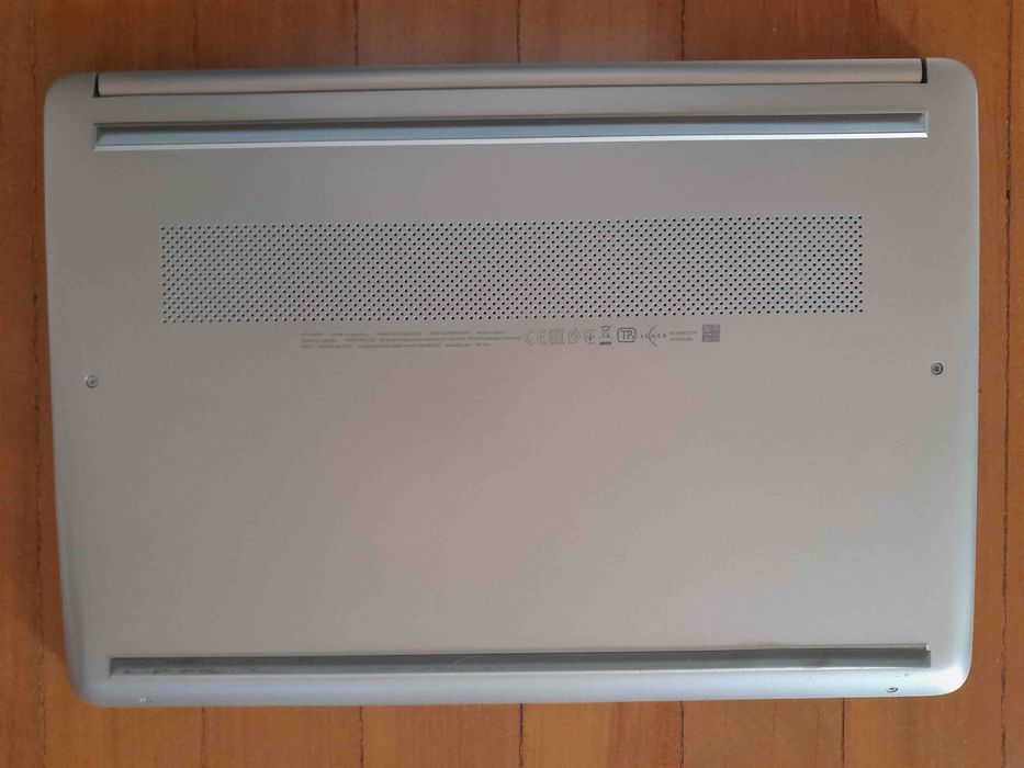 Portátil HP 14” – 4GB RAM, HD 50GB