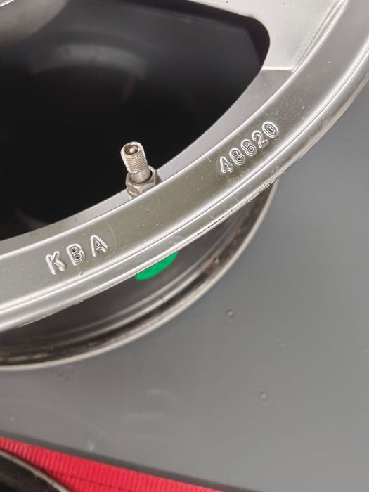 Alufelgi Diewe Wheels, 8x18 5x120 Et 30