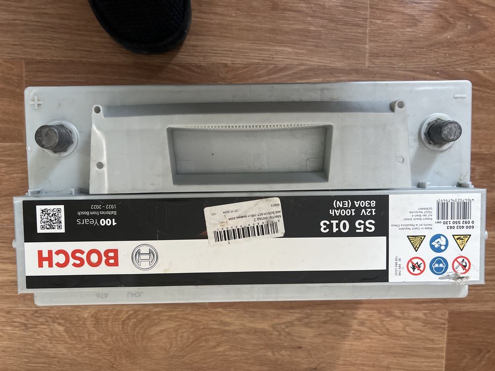 Аккамулятор Bosch 100Ah