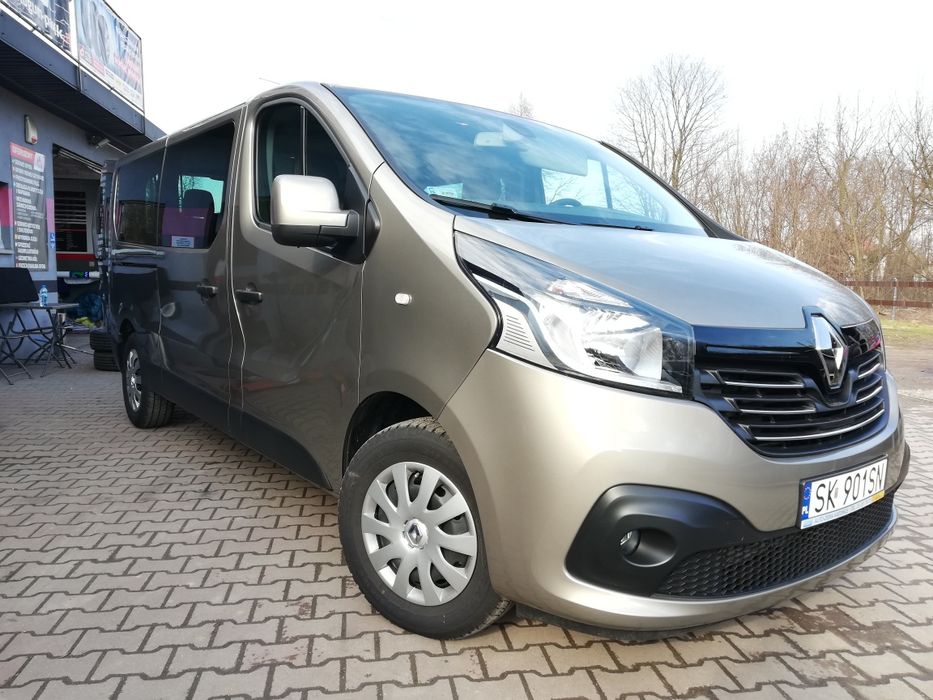 Wypożyczalnia busów wynajem busa 9 osobowego Renault Trafic