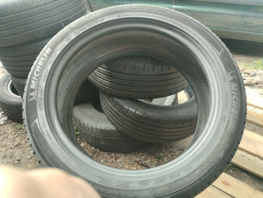 225/45/17 Michelin primacy3