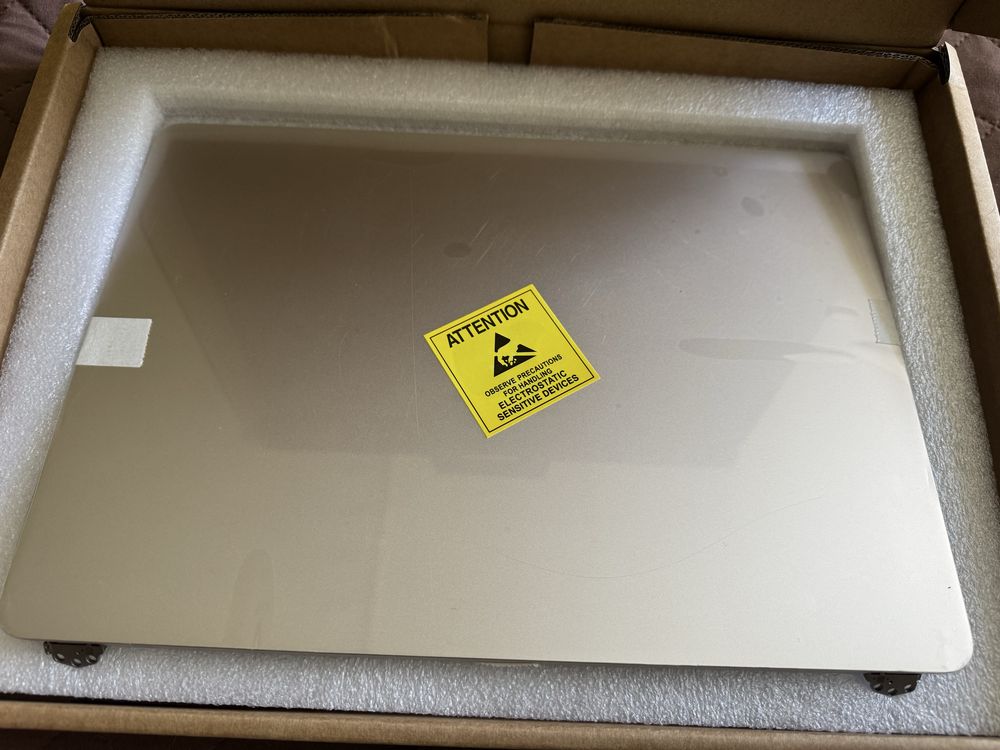 Macbook Air M3 A3113 новий дисплей у зборі з кришкою
