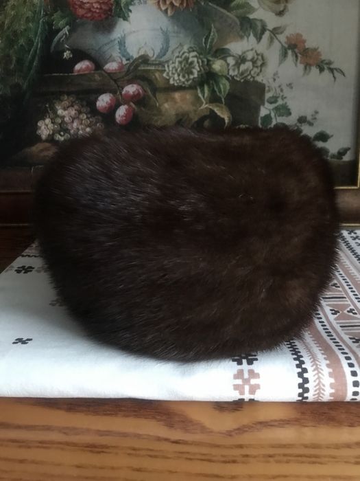 Зимові норкові  шапки