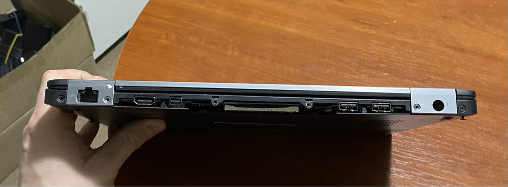 Ноутбук Dell  e7270 12.5" / на запчастини! N2429