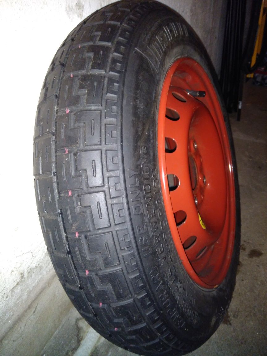 Pneu sobresselente Pirelli