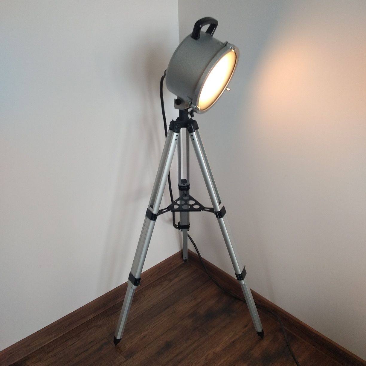 Lampa industrialna - loft - retro