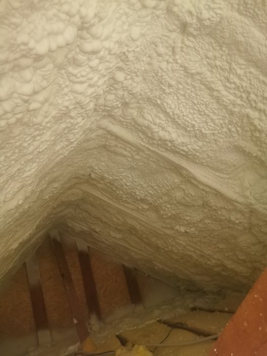 Ocieplanie Poddasza, Pianą Pur, Izolacja Natruskowa, Ocieplanie Pianką