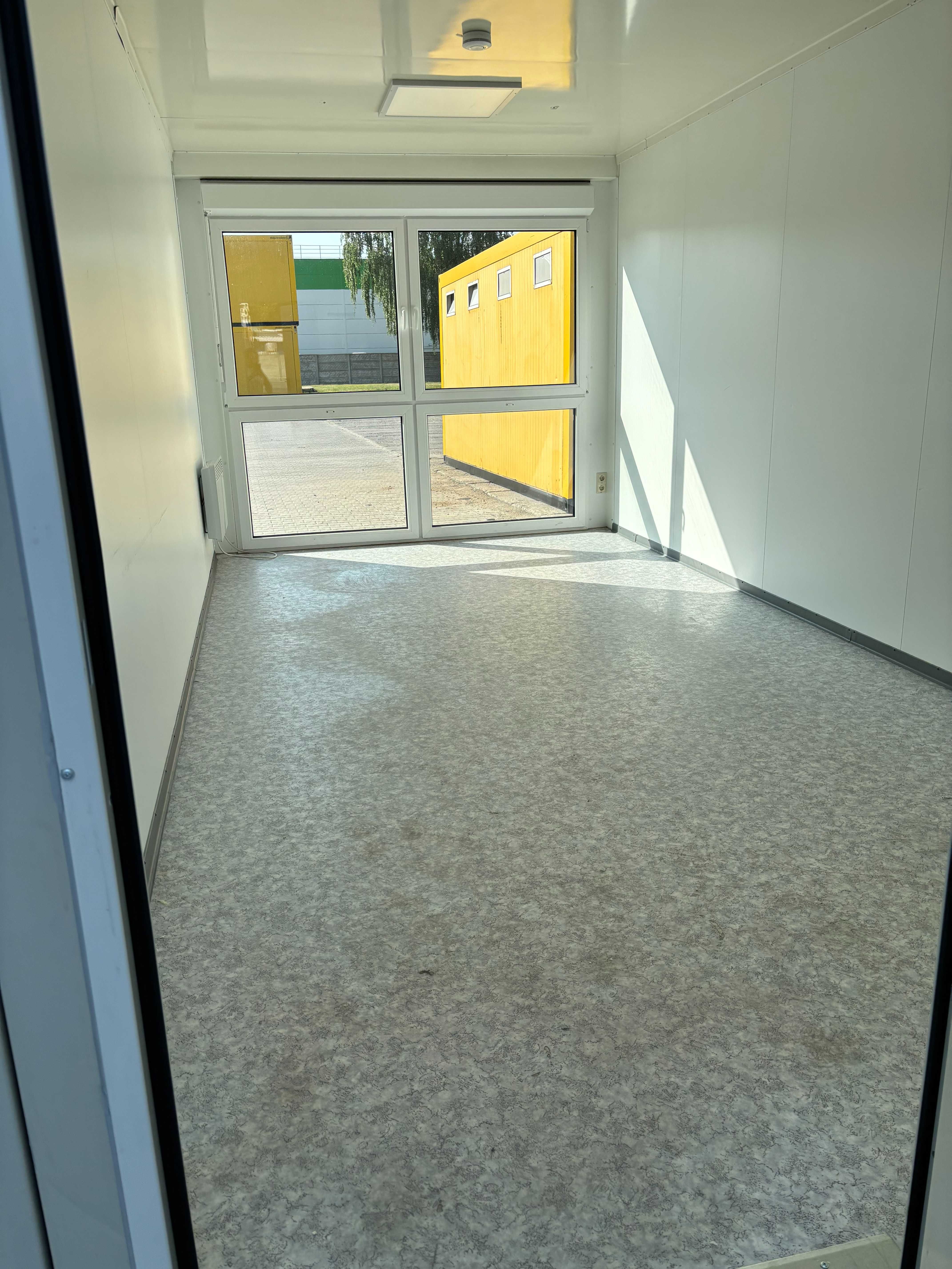 Kontener biurowy 6 metrowy 20 stopowy przeszklony