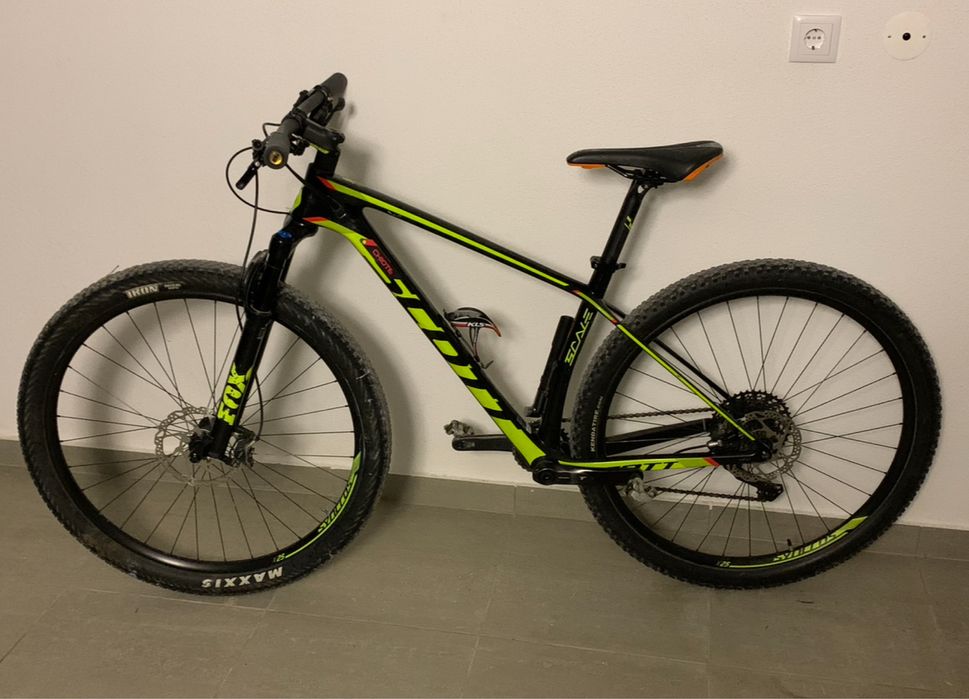 Scott Scale Carbon 29” – Shimano – Excelente Estado