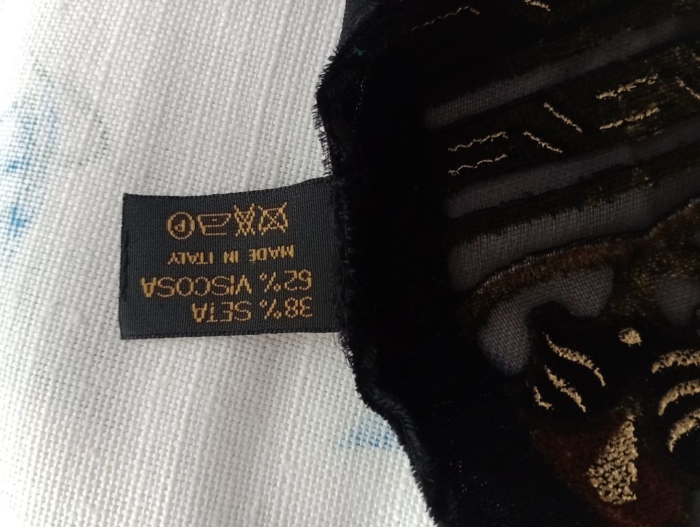 Piękny welurowy szal Glamour