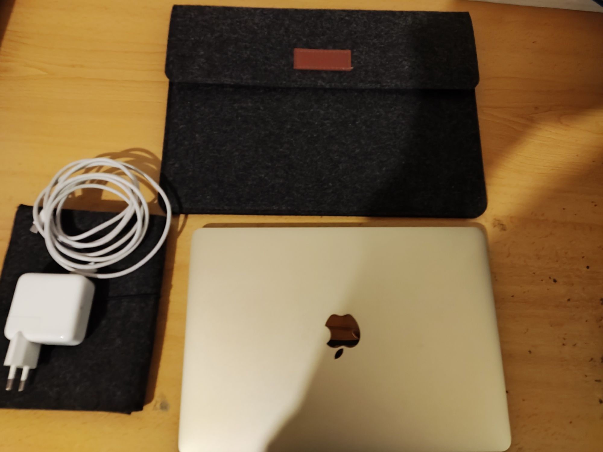 Macbook 12 (Dourado)