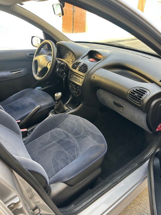 Peugeot 1.1 206 gasolina