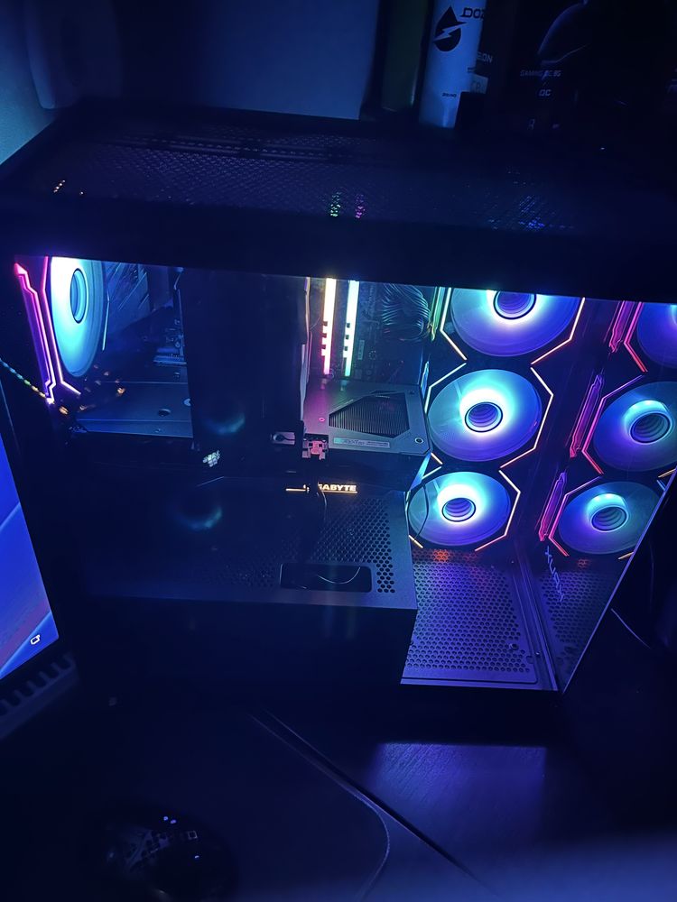 Komputer do gier Ryzen 5600x rx7600