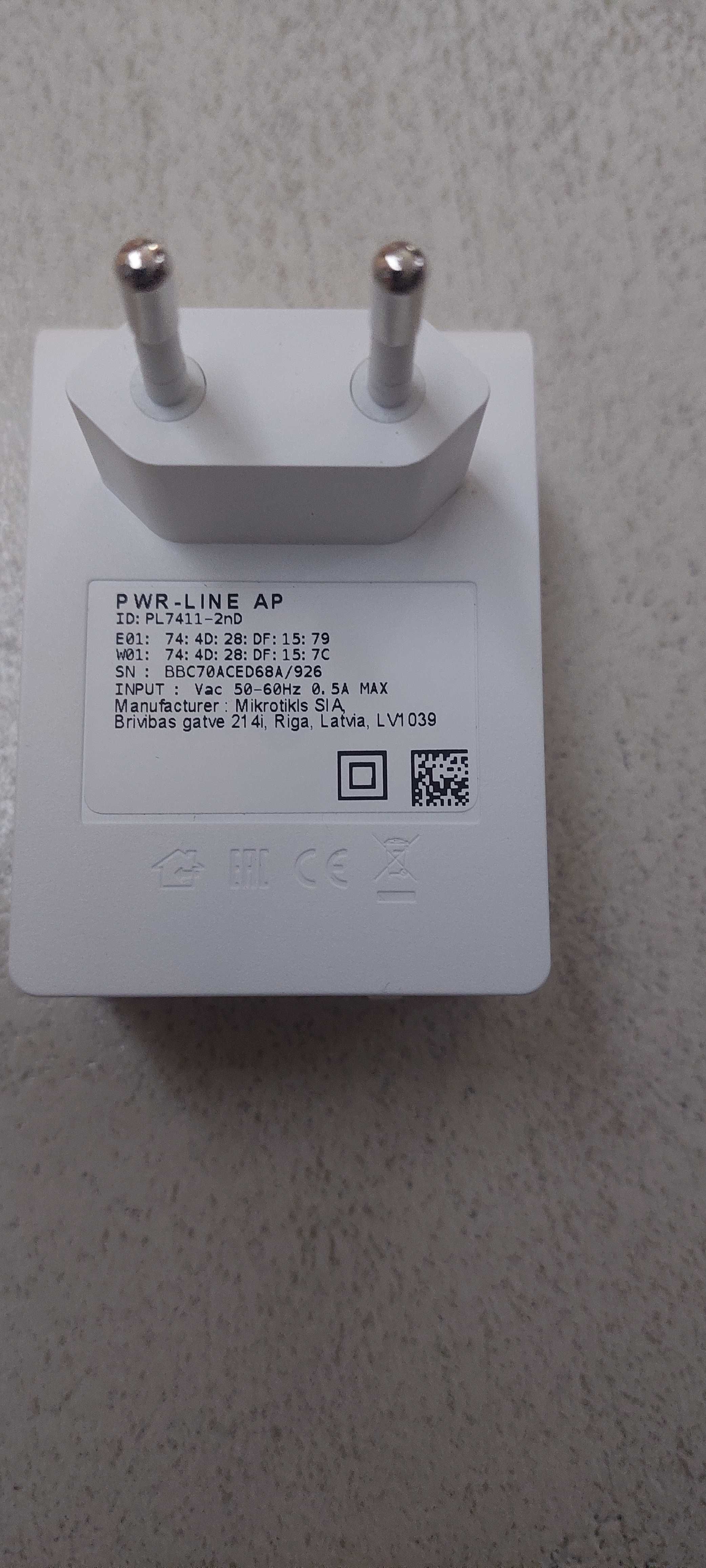 MikroTik routerbard PWR- LINE AP