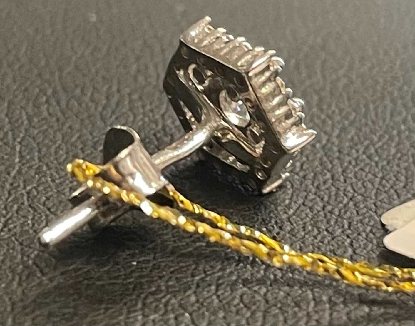 Pojedynczy kolczyk z białego złota 14kt (585) 2,35 gram