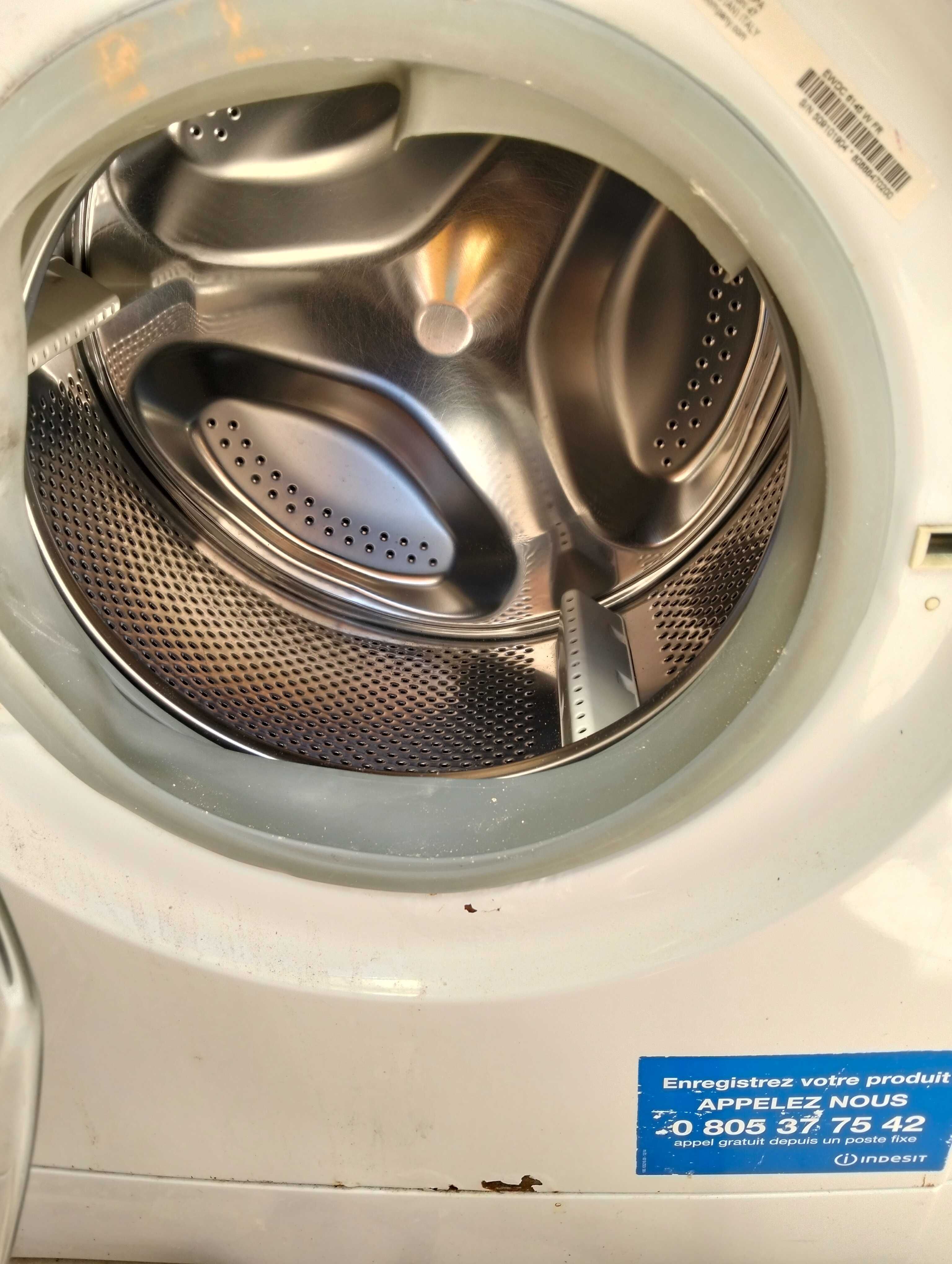 Maquina de lavar e secar roupa