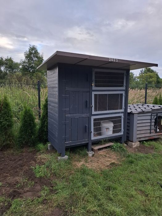 Duża ocieplana klatka dla królików