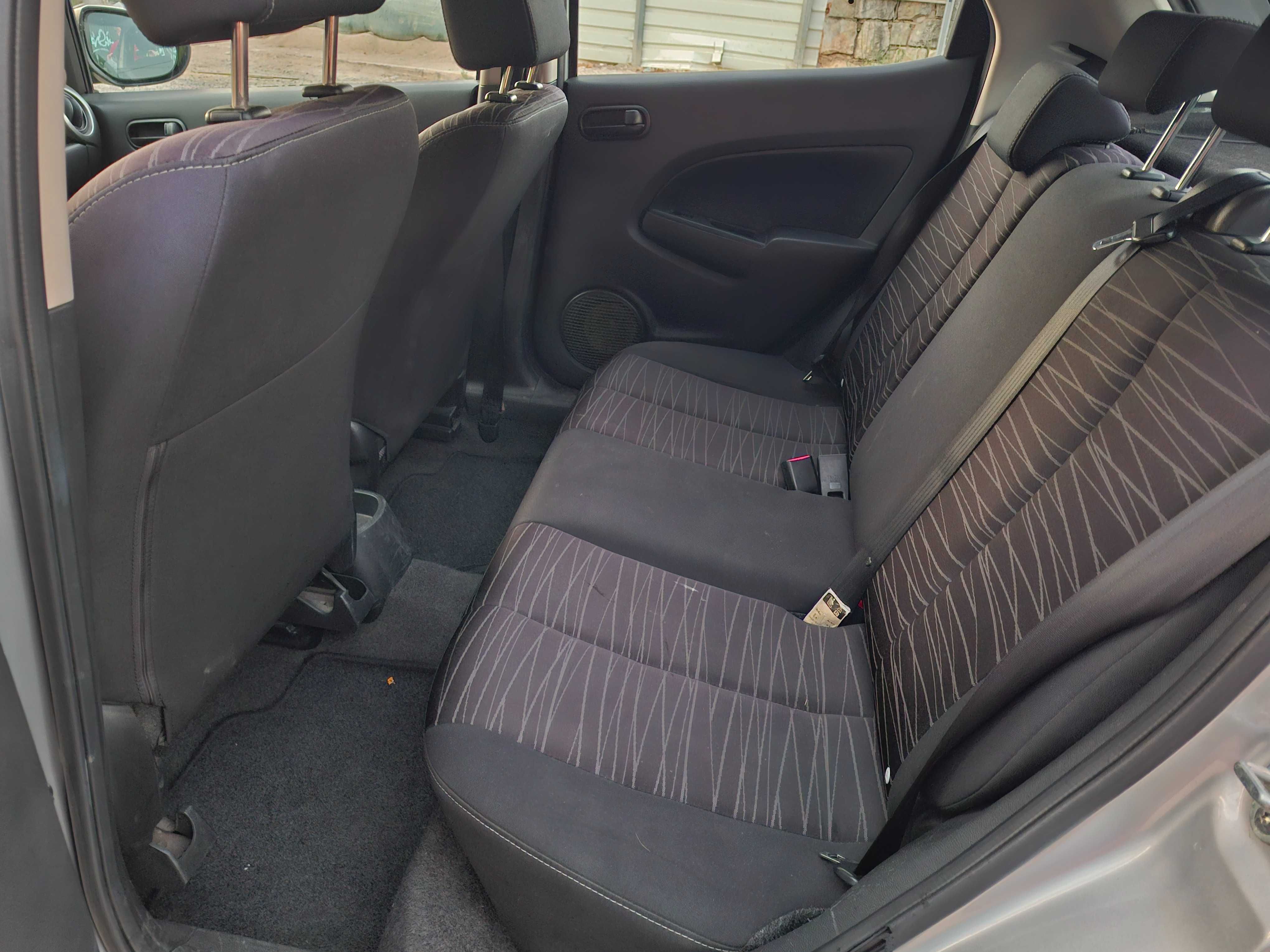 Mazda 2  1.3 MZR Exclusive