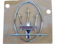Maserati Quattroporte (2013+) GTS znaczek logo emblemat na błotnik TYŁ