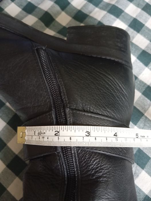 Чоботи шкіряни, відмінний стан, р39, 25 см