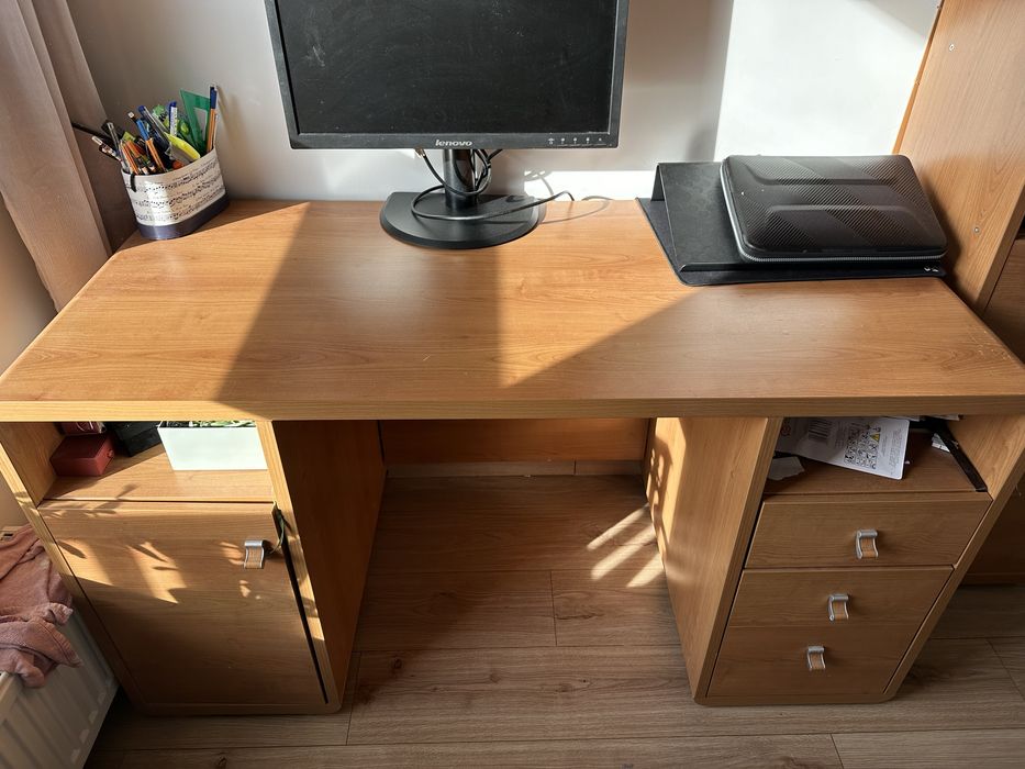 Zestaw mebli do pokoju