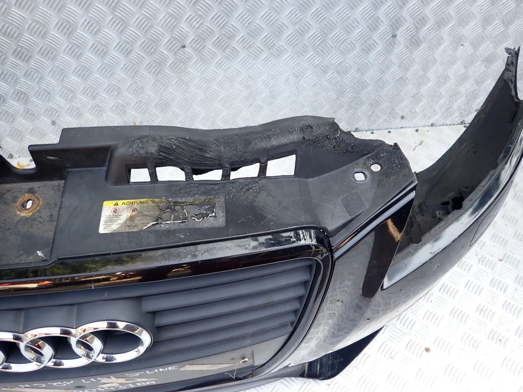 ZDERZAK PRZÓD AUDI A3 8P S-LINE 8P0807437AA