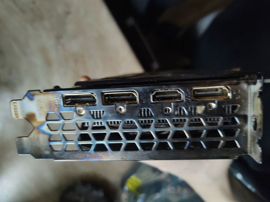Karta graficzna Gigabyte 2060 RTX