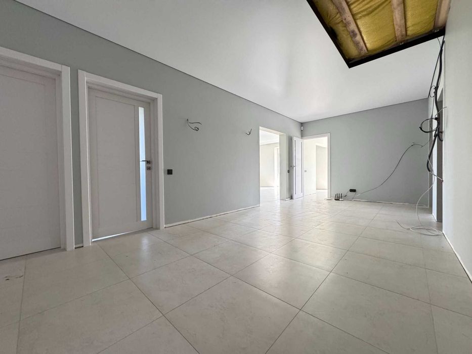 р Продається новий окремий будинок, 5 кімнат