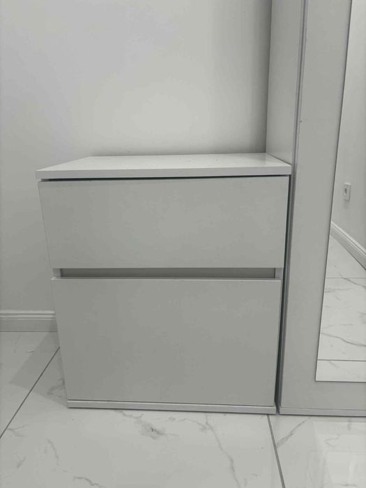 Zestaw mebli do przedpokoju