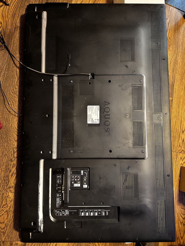 Sharp LC 60LE740 E