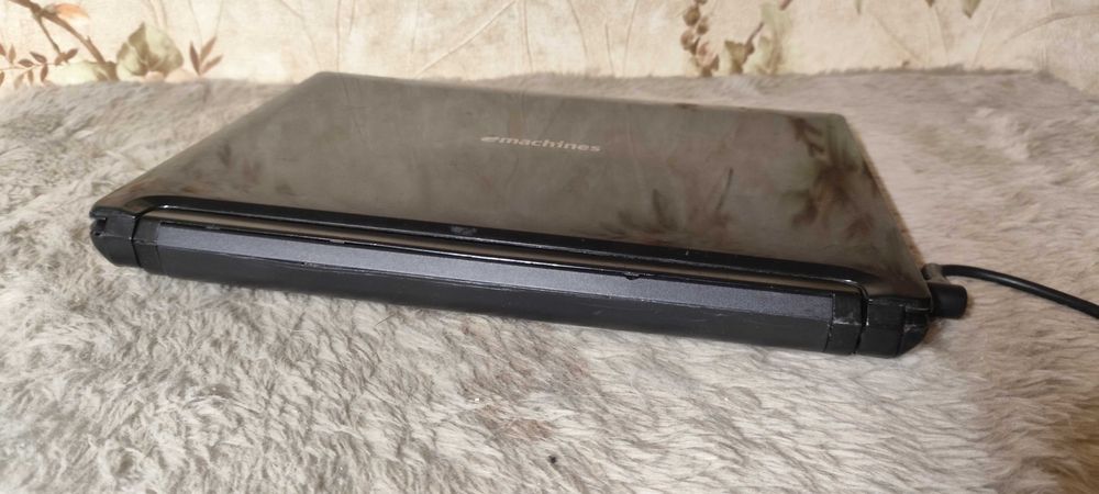 Продам Ноутбук Acer eMachines 355 (нетбук) pav70