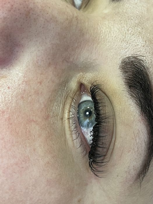 Наращивание ресниц пр Поля 75минут/ ламинирование