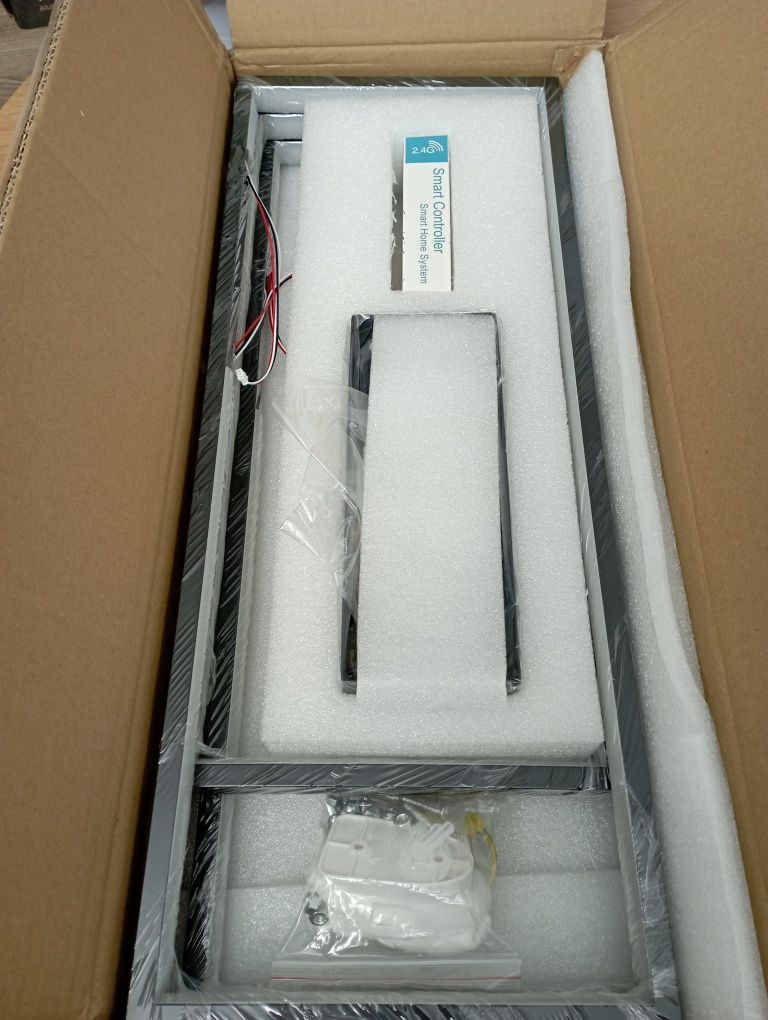 Lampa LED geometryczna