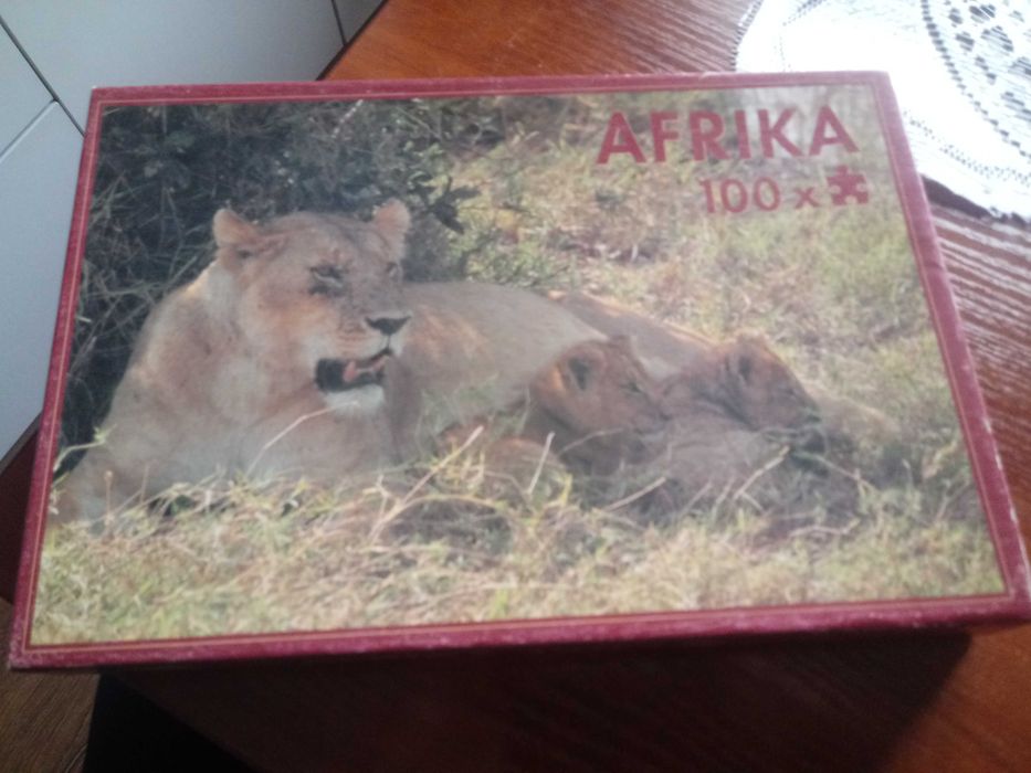 Sprzedam puzzle 100 sztuk