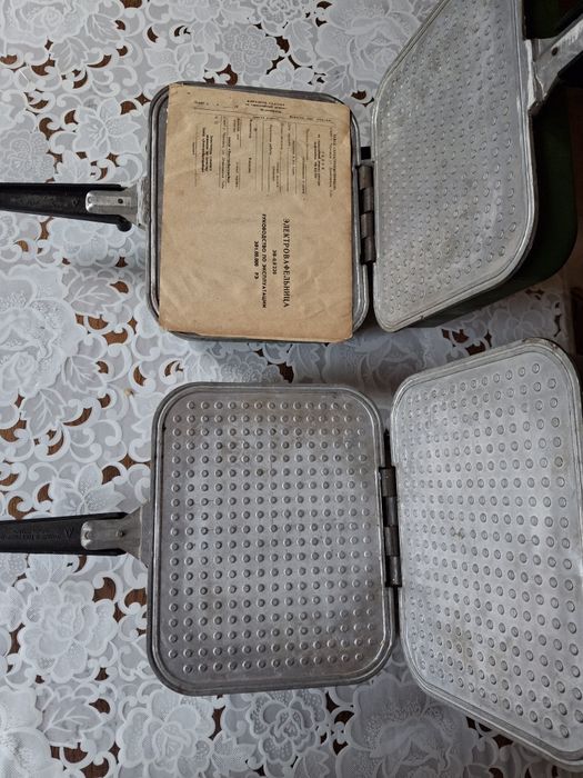 Електровафельниці нові