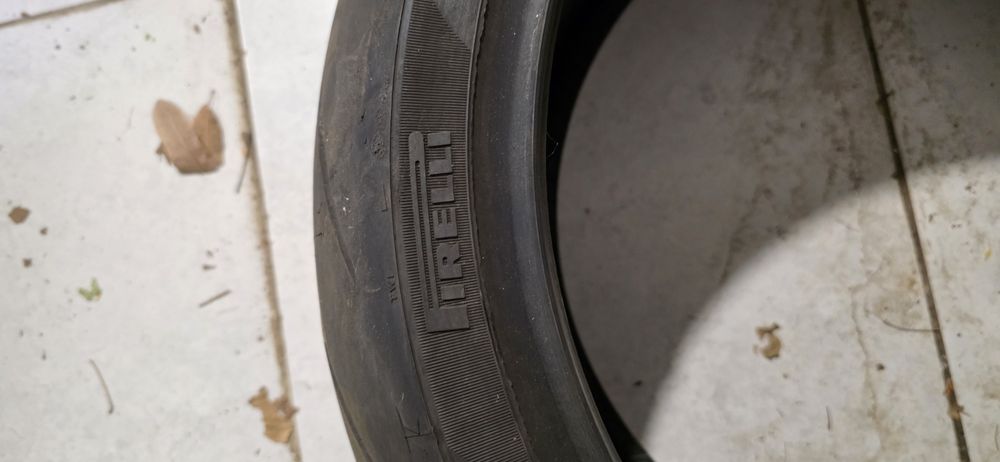 Pirelli Diablo Rosso 240 45 17 2022 року
