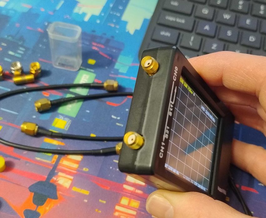 wektorowy analizator antenowy NanoVNA - H