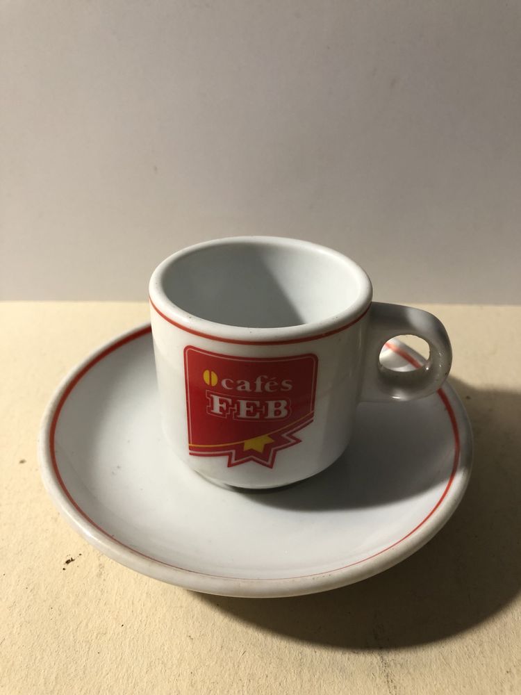 Chávena e pires de café FEB 50 anos